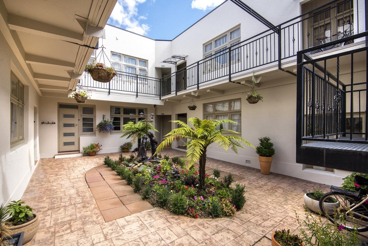 Art Deco Apartments Picton Exterior photo